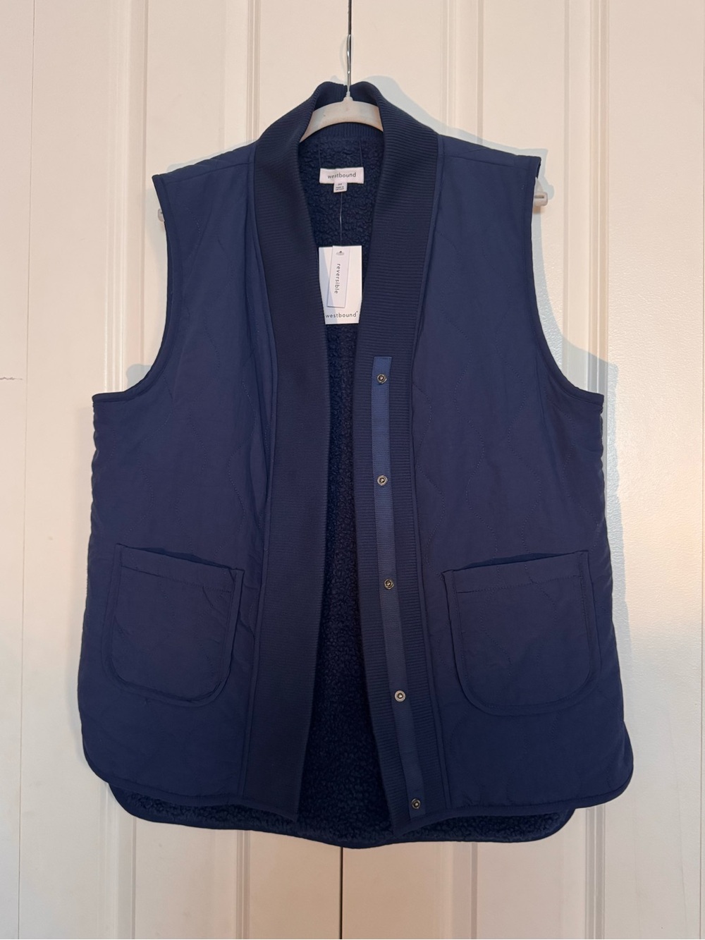 Westbound Reversible V-Neck Quilted Sherpa Snap Navy Vest